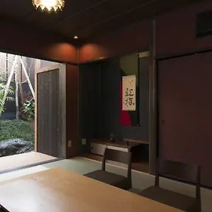 *** 旅館 上七軒 億 日本
